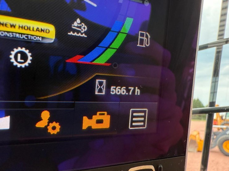 new-holland-c362-image-46