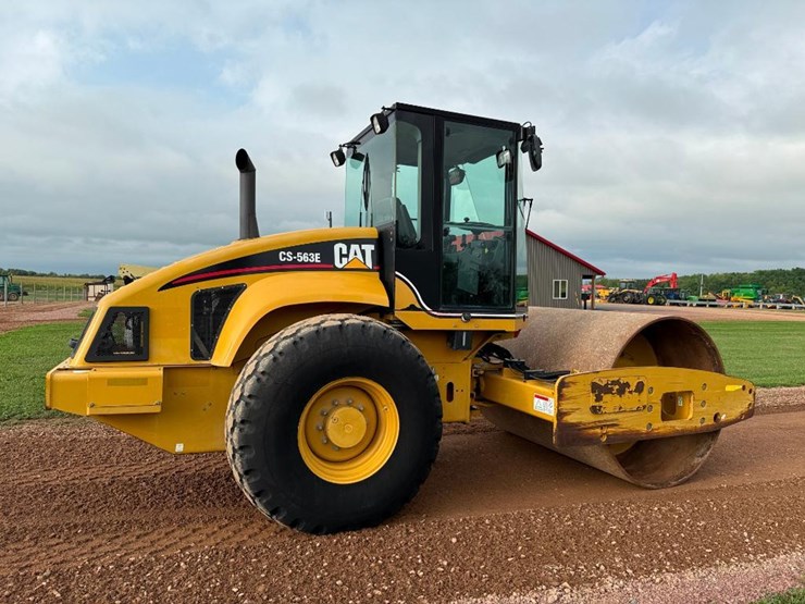 caterpillar-cs-563e-image-4