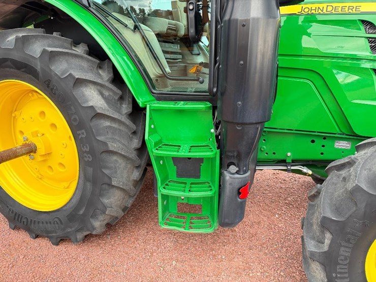 john-deere-6120r-image-19