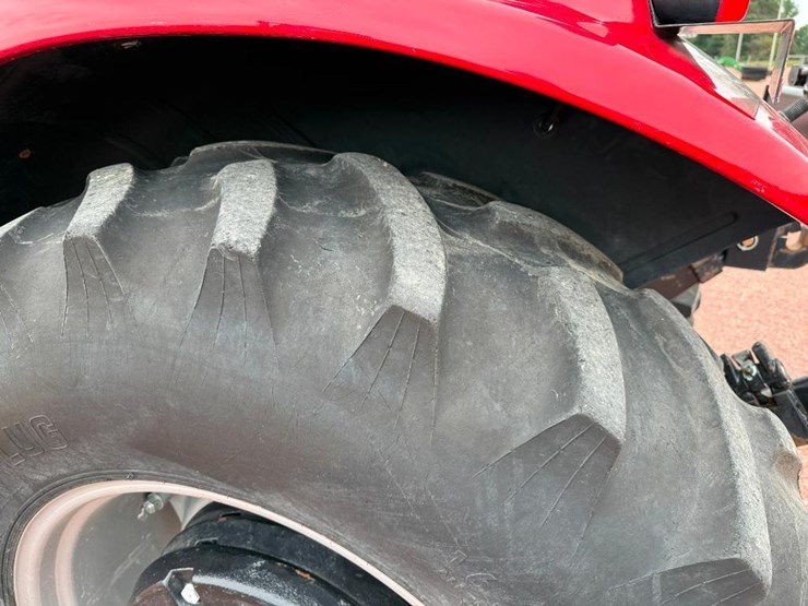 case-ih-farmall-70-image-8
