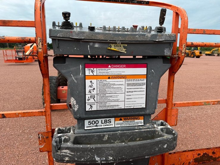 jlg-600a-image-35