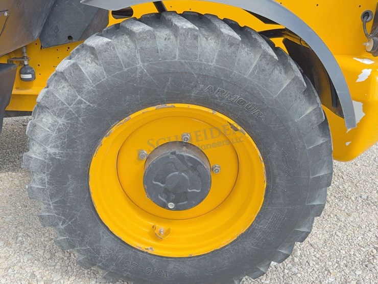 2019-jcb-540-140-image-69