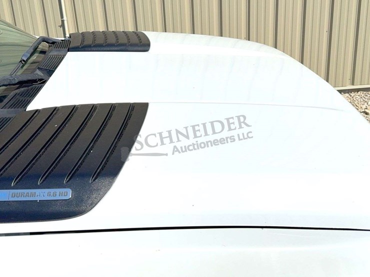 2011-chevrolet-2500hd-image-16