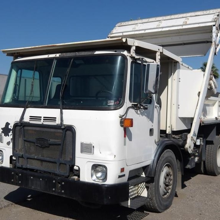2011 AUTOCAR XPEDITOR