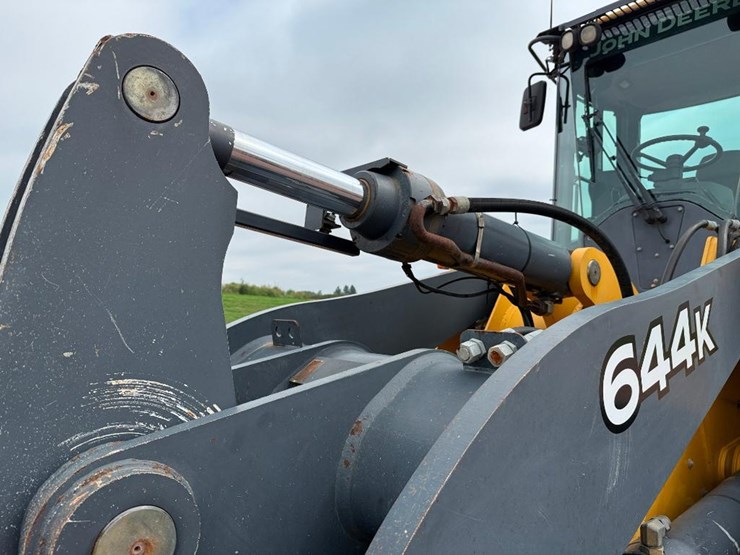 deere-644k-image-30
