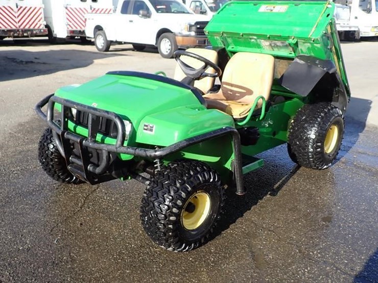 2012-john-deere-gator-image-1