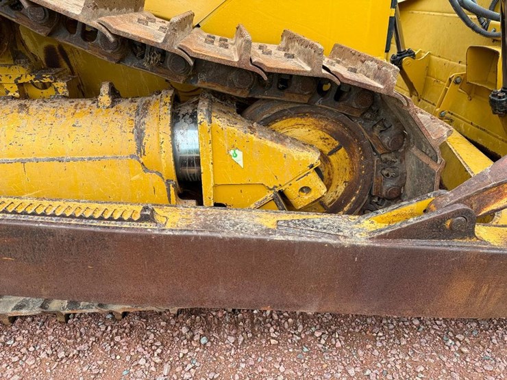caterpillar-d6t-xl-image-20
