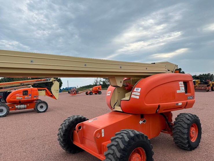 jlg-660sj-image-25