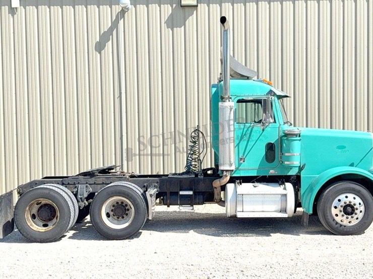 2003-peterbilt-378-image-3