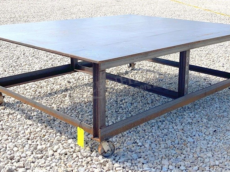 8.5'x7'-rolling-steel-work-table-image-4