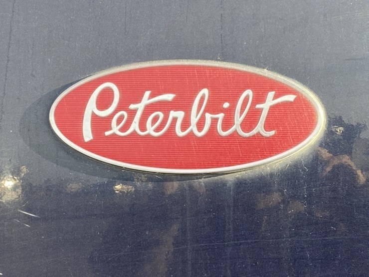 2005-peterbilt-357-image-8
