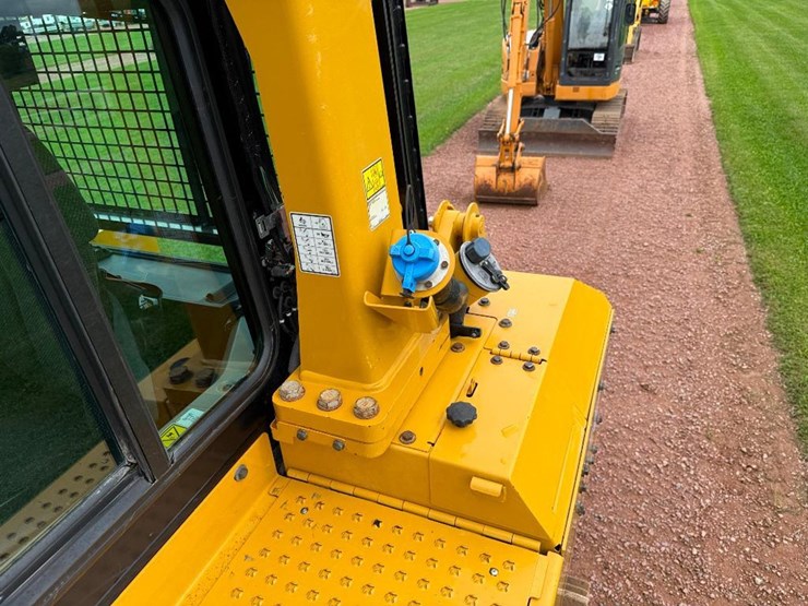caterpillar-d6t-xl-image-61