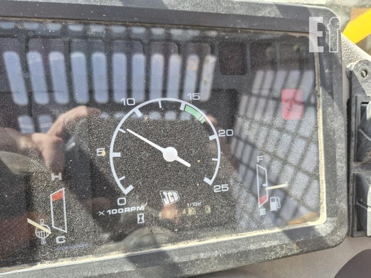 2000-jcb-520-image-14