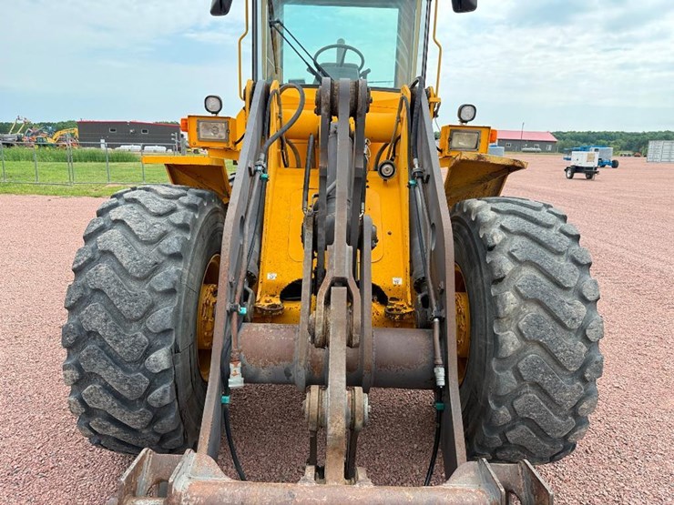volvo-l70c-image-35