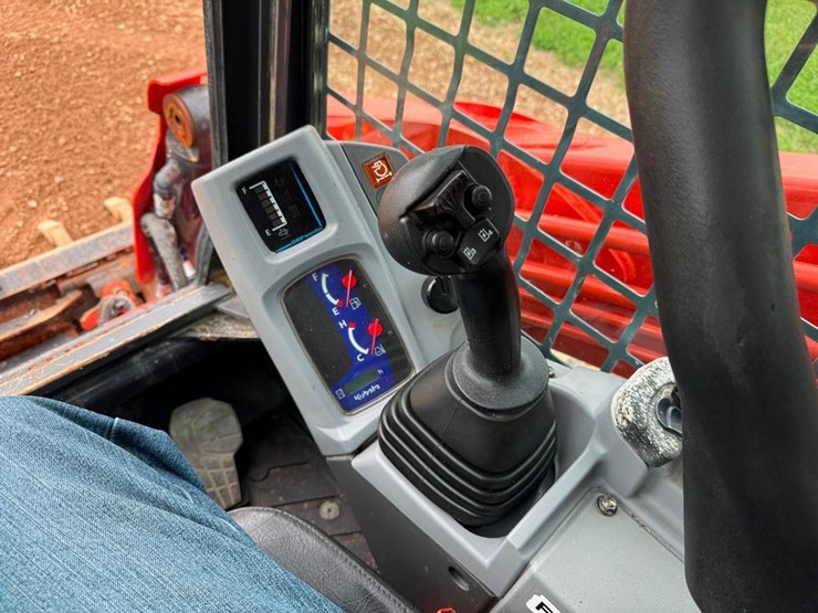 kubota-svl97-2-image-33
