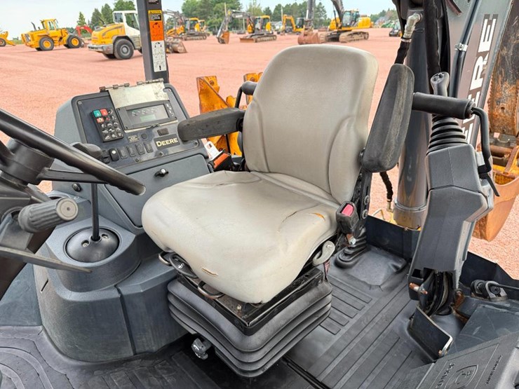 2019-deere-310sl-hl-image-57