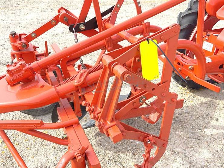allis-chalmers-model-g-tractor-image-12