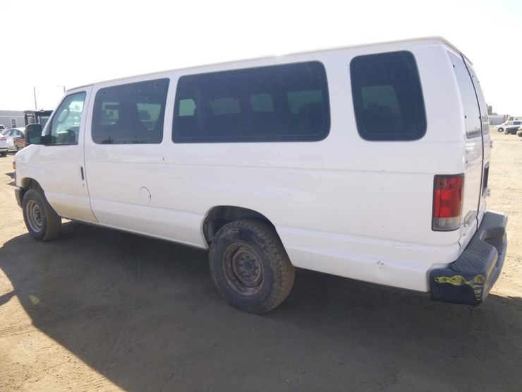 2012-ford-e350-image-5