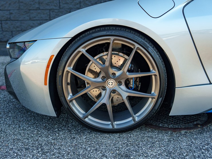 #1064-•-2015-bmw-i-8-image-35