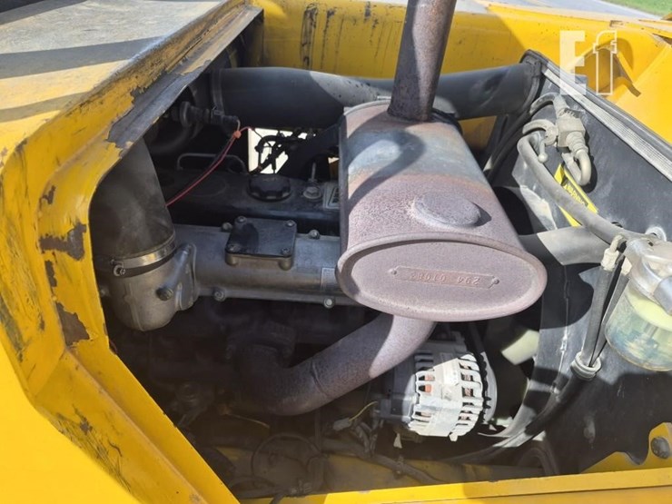 2000-jcb-520-image-12