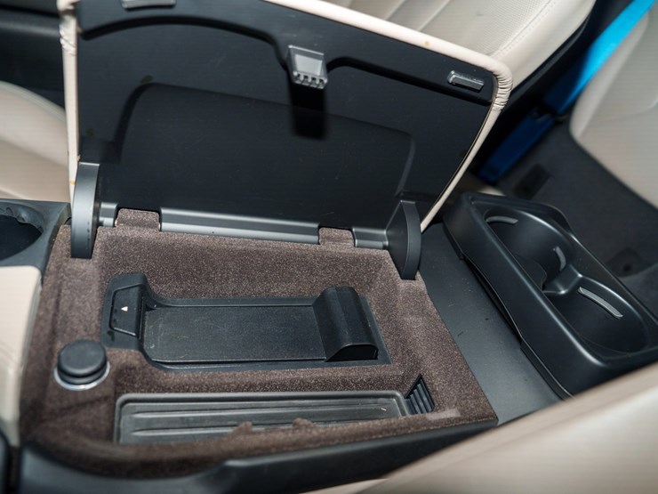 #1064-•-2015-bmw-i-8-image-76