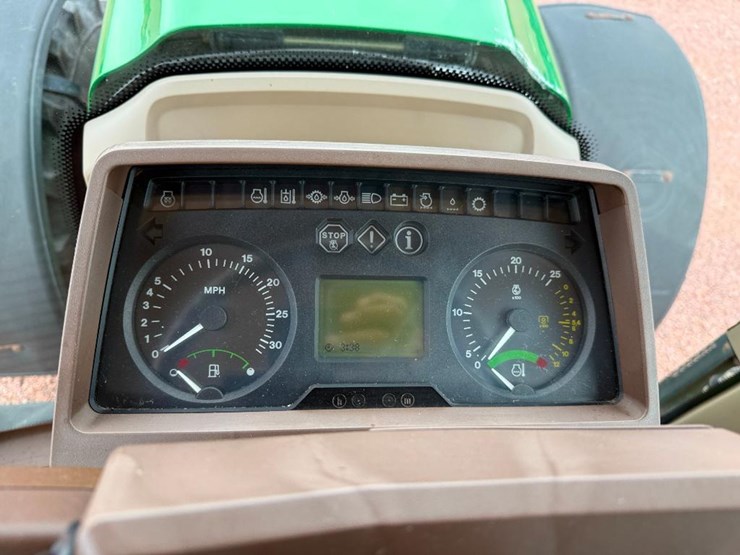 john-deere-7220-image-54