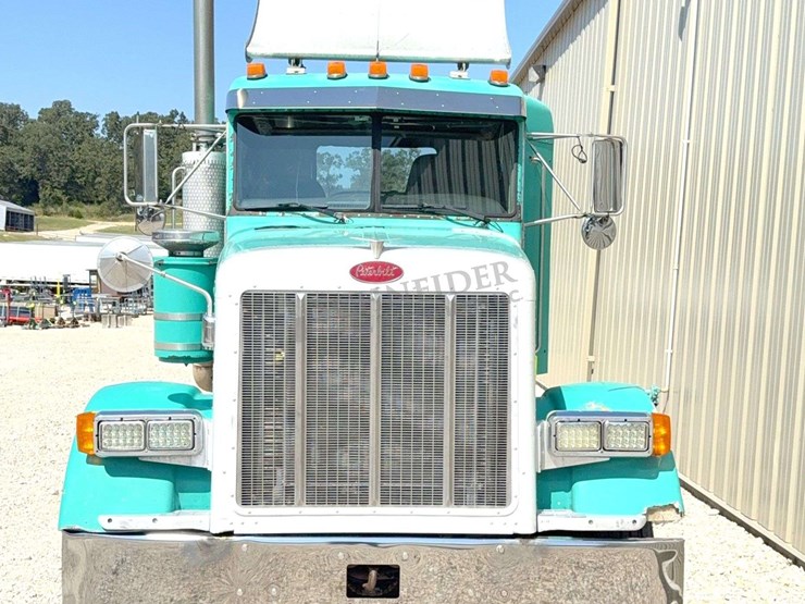 2003-peterbilt-378-image-8