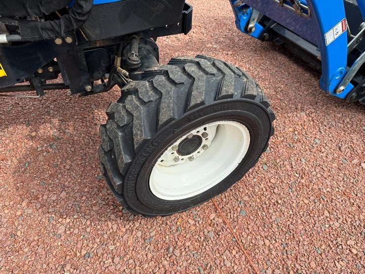 new-holland-tc35da-image-9