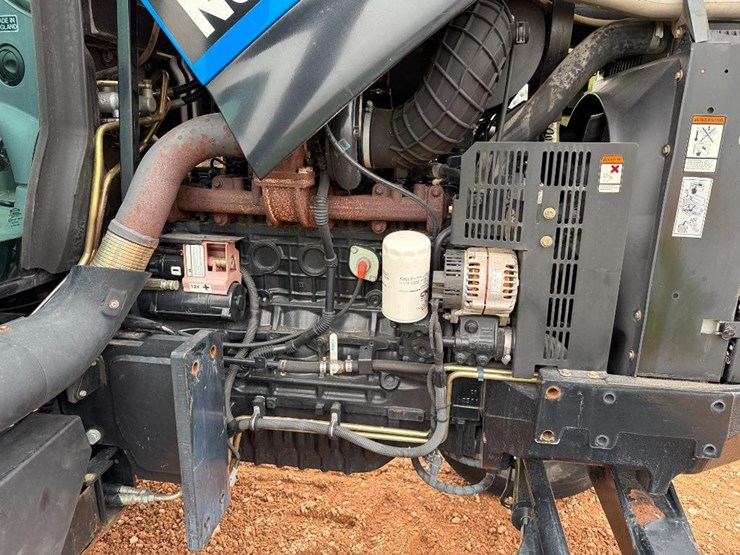 new-holland-ts130a-image-37