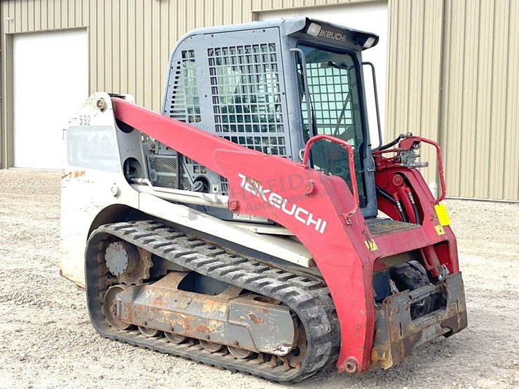 2012-takeuchi-tl10-image-1