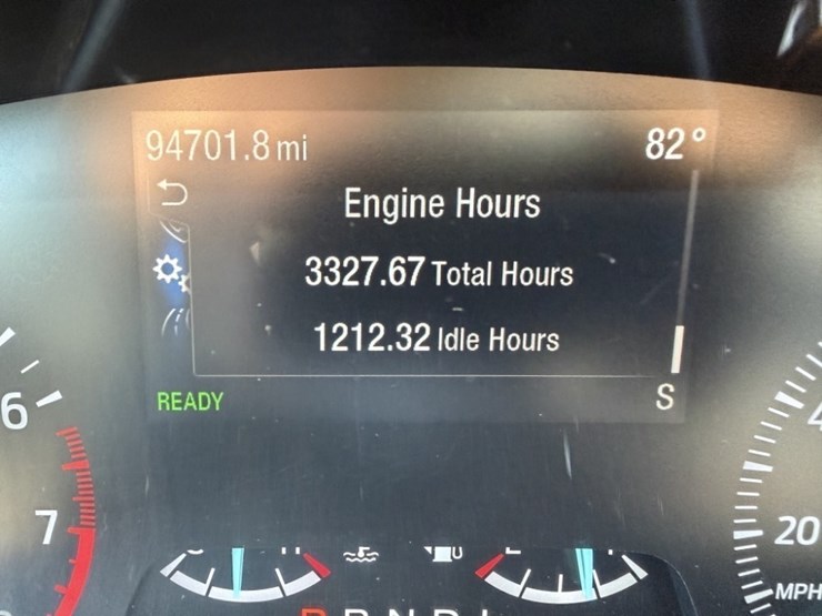 2021-ford-explorer-image-21
