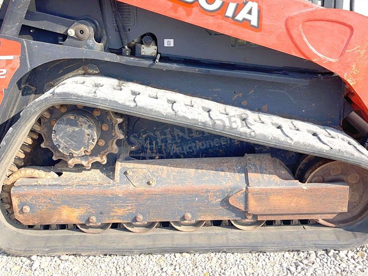 2019-kubota-svl65-2-image-37