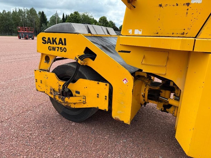 sakai-gw750-image-12