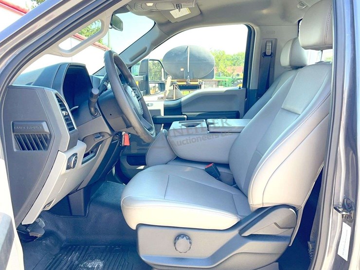 2021-ford-f350-image-64