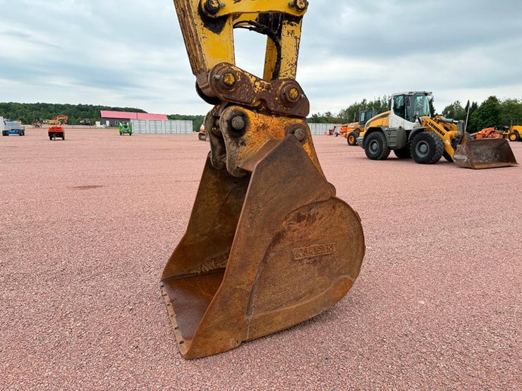 kobelco-sk330-lc-image-35