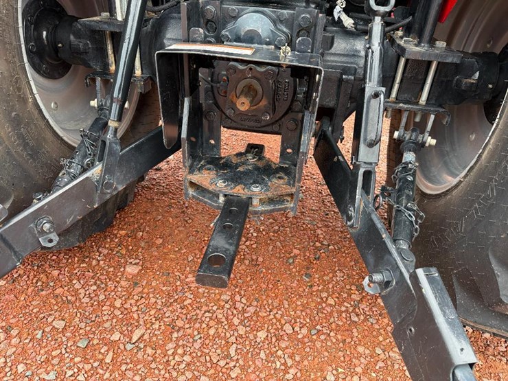 case-ih-farmall-50a-image-23