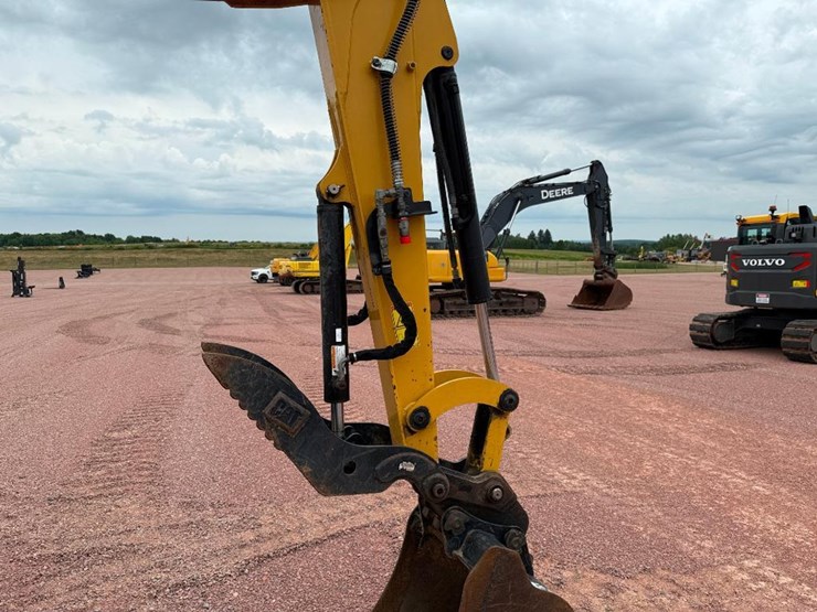 caterpillar-305e2-cr-image-26