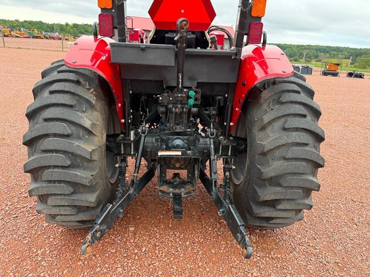 case-ih-farmall-50a-image-22