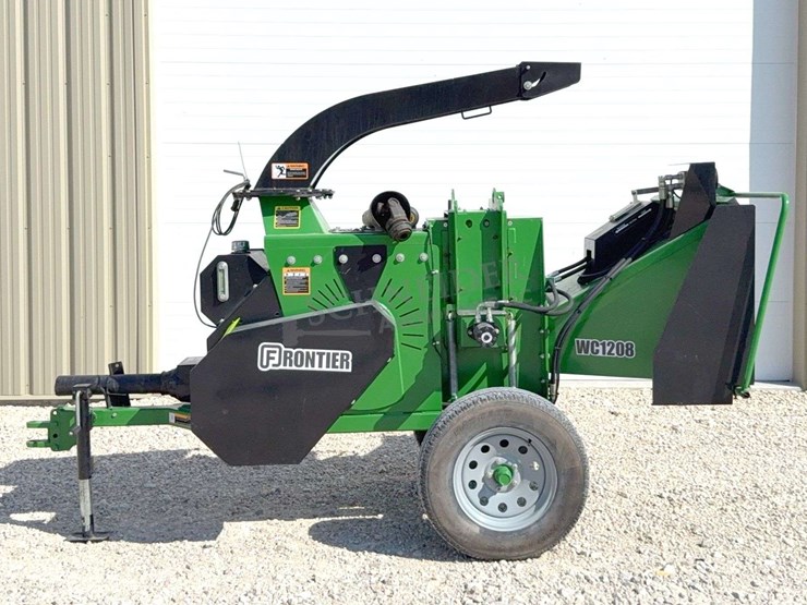 frontier-wc1208pt-pto-drive-wood-chipper-image-4