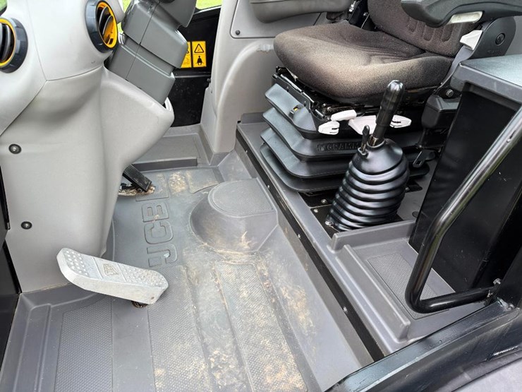 jcb-tm320-image-50