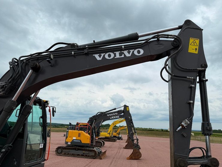 volvo-ecr145el-image-40