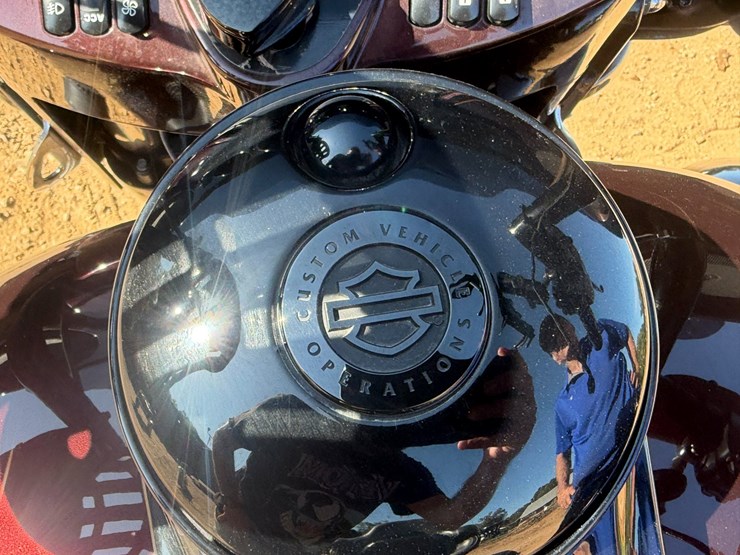 #1075-•-2018-harley-davidson-flhtkse-cvo-limited-image-36