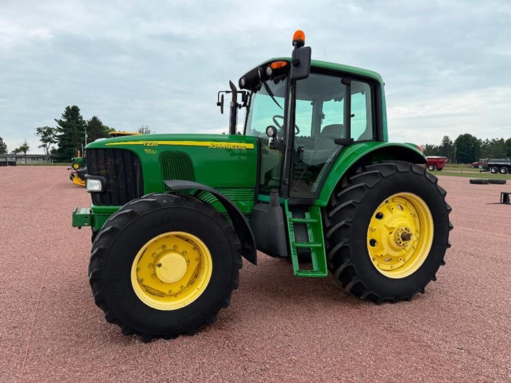 john-deere-7220-image-1