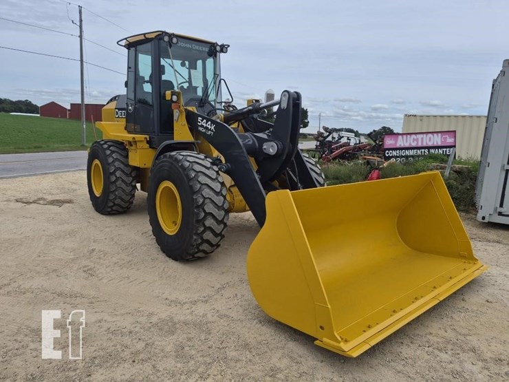 2015-deere-544k-image-4