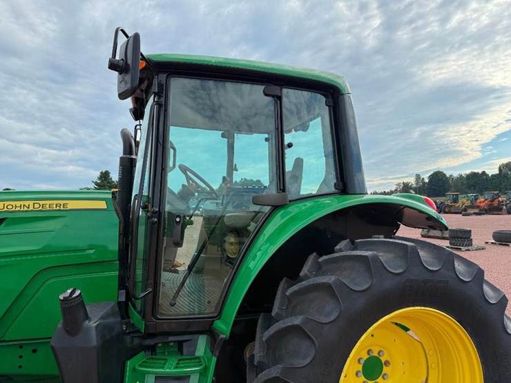 john-deere-6105m-image-13