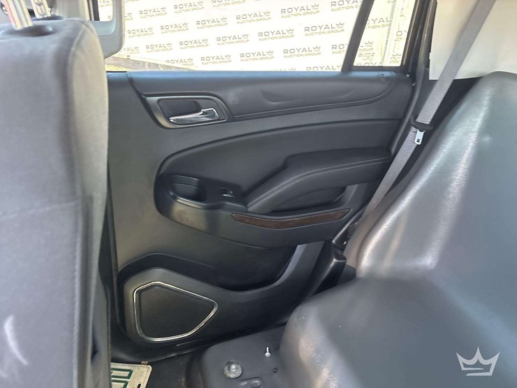 2018-chevrolet-tahoe-image-18