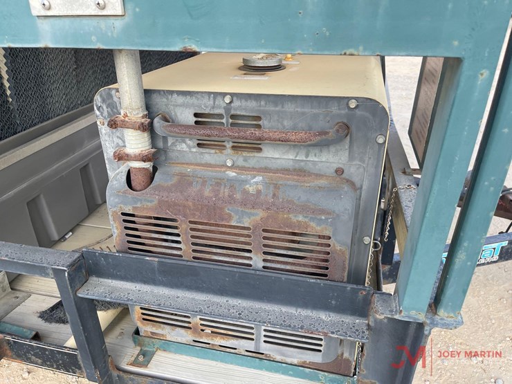 2013-top-hatt/a-cooling-trailer-image-15