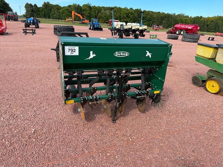 sukup-food-plot-planter-image-1