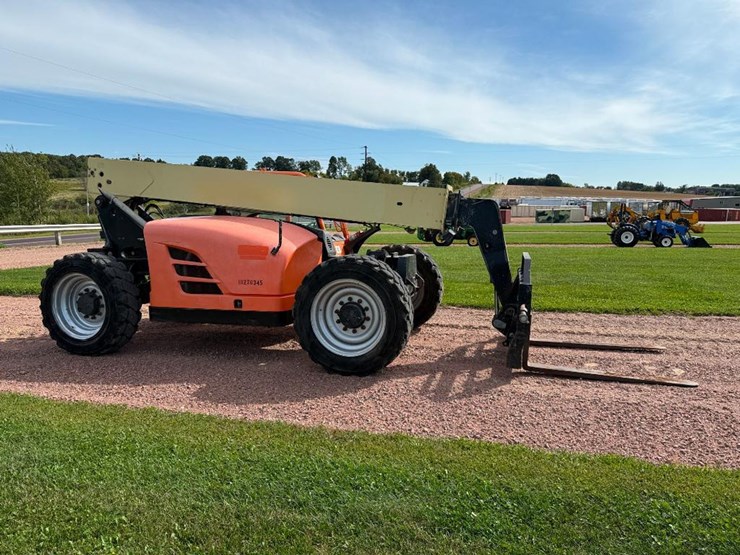 2014-jlg-g6-42a-image-3