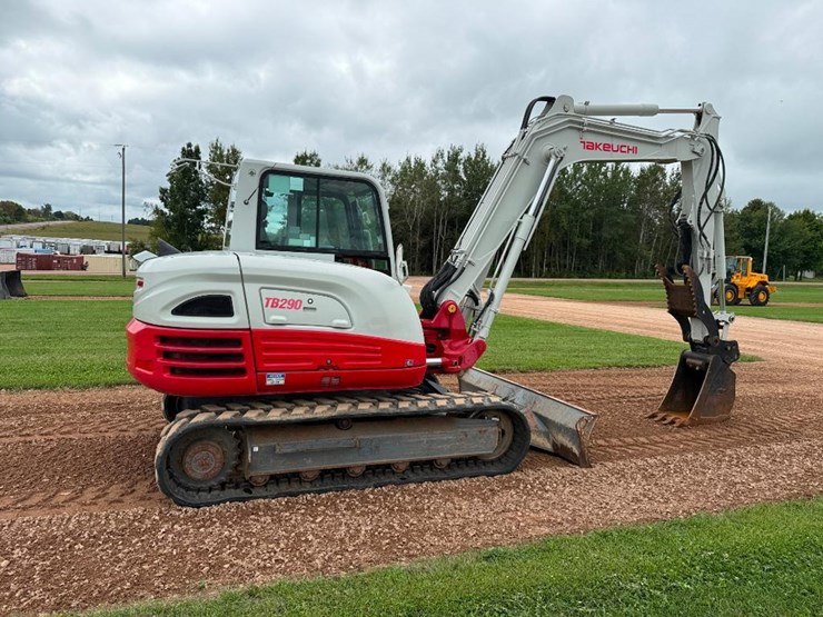 takeuchi-tb290-image-3